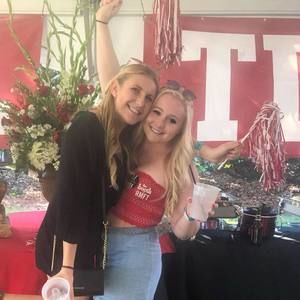 Meet your Posher, Reina